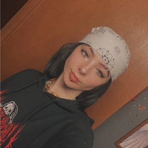 Meet your Posher, Liv